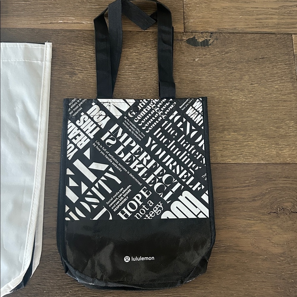 Lululemon Reusable Bag Set of 3 - Picture 5 of 7